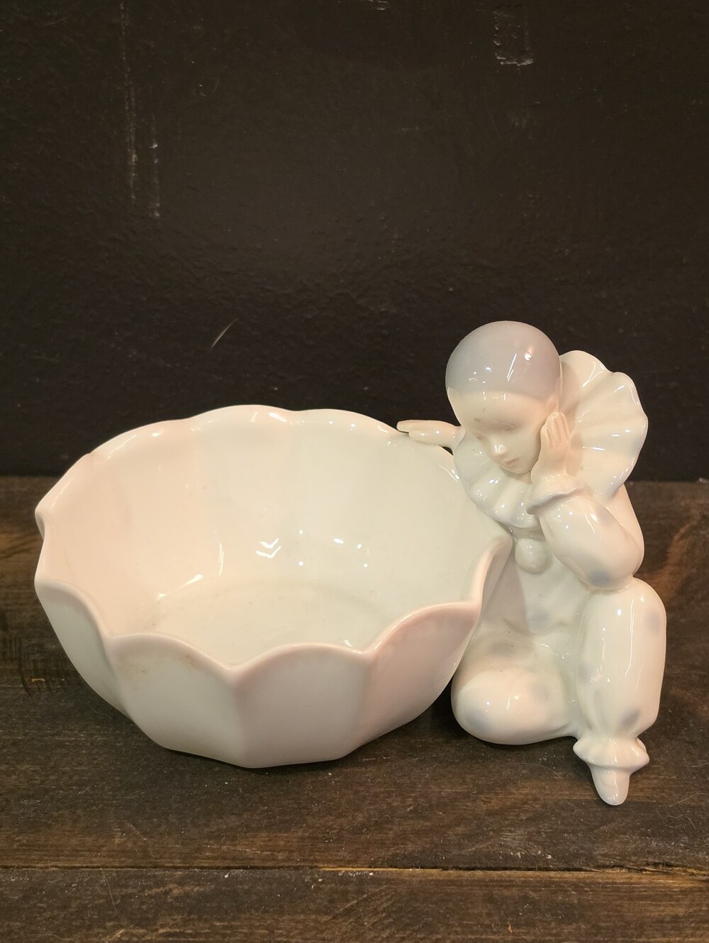 Vintage Katagiri Japan Porcelain Pierrot Clown Trinket Dish Scalloped Bowl 4.5"